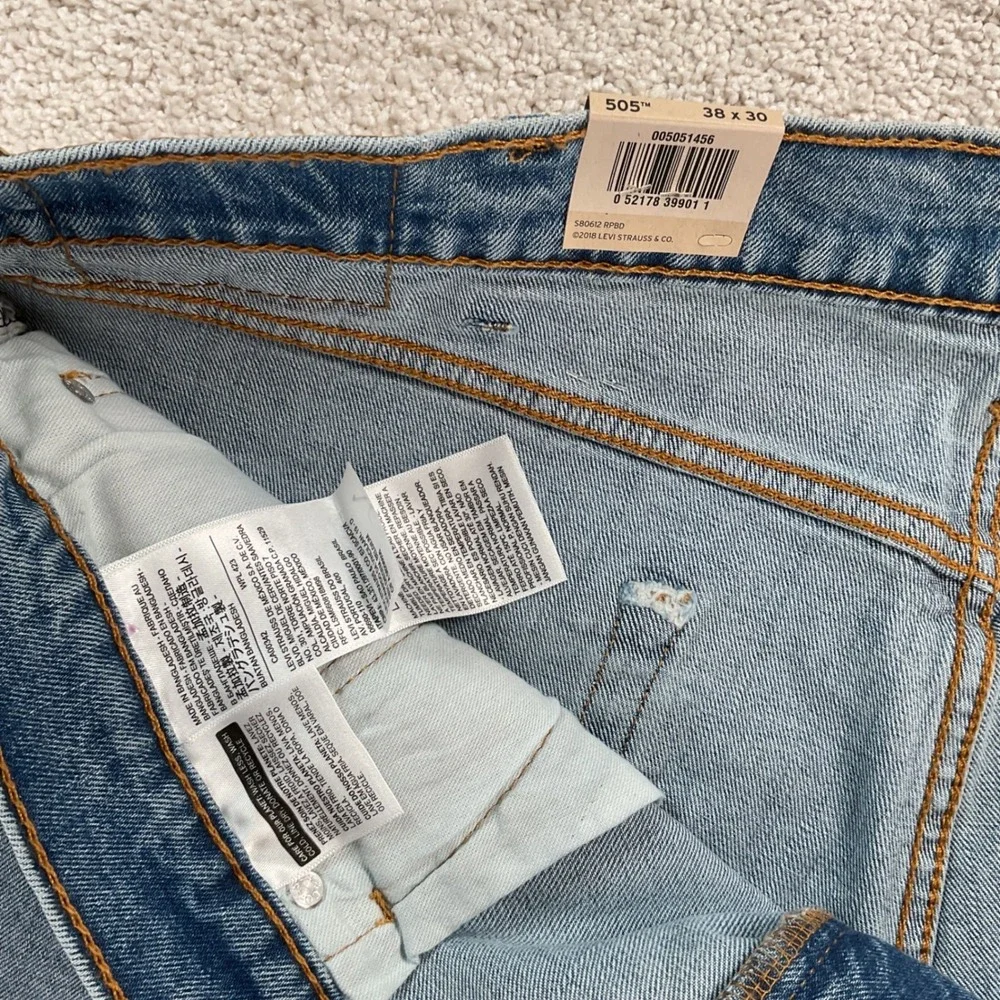 Levis 505 Regular Fit Stretch Mens Jeans Light Wash‎ Blue 38x30 Straight Leg NEW